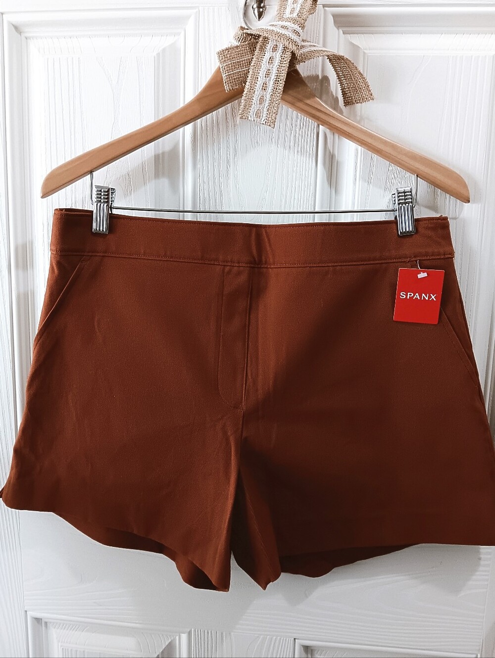 Spanx On The Go Bronze Glow Rust Brown High Rise Flat Front 4" Shorts Large Nwt